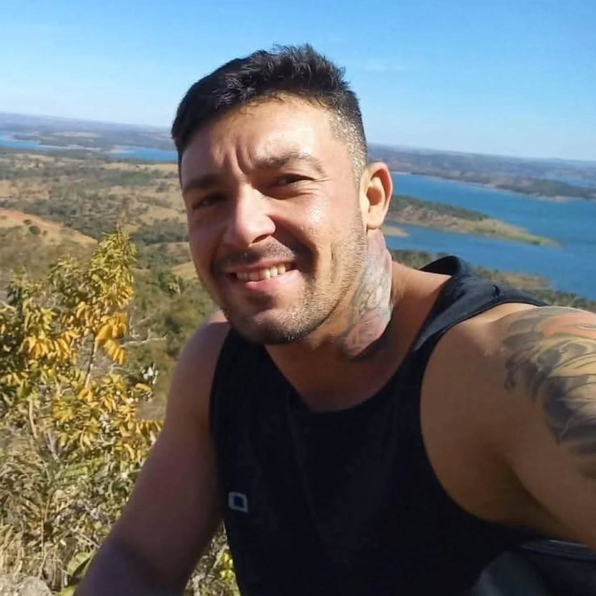 Homem pede socorro em portões, cai perto de brita e é encontrado morto em Catalão | G5News - Portal de notícias de Goiás, do Brasil e do Mundo